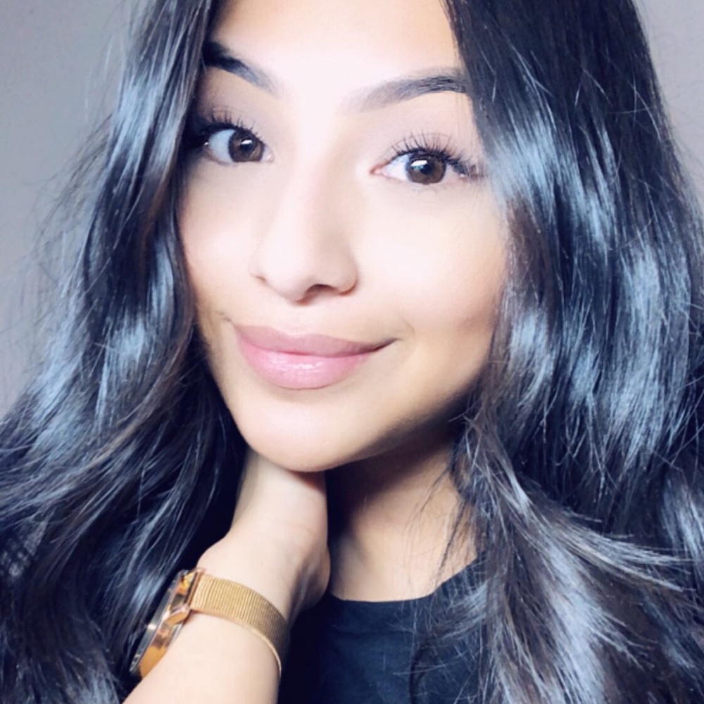 Meet your Posher, Karina